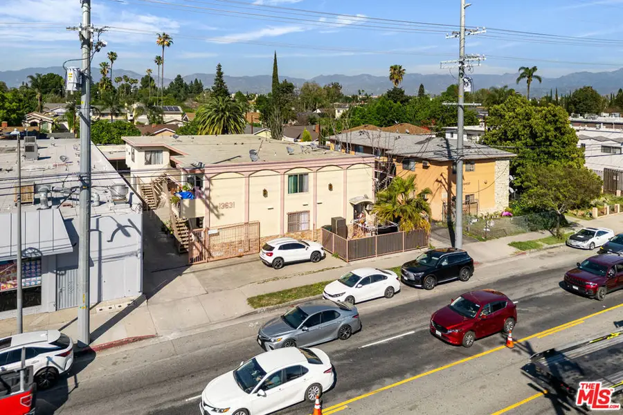 13631 Vanowen Street, Van Nuys, CA 91405 - #2