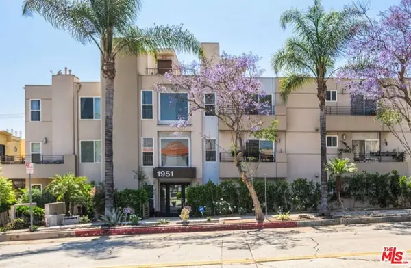 1951 N Beachwood Drive #206, Los Angeles, CA 90068