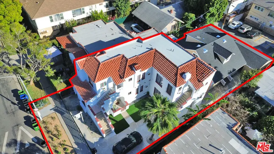 5930 Willoughby Avenue, Los Angeles, CA 90038 - #2