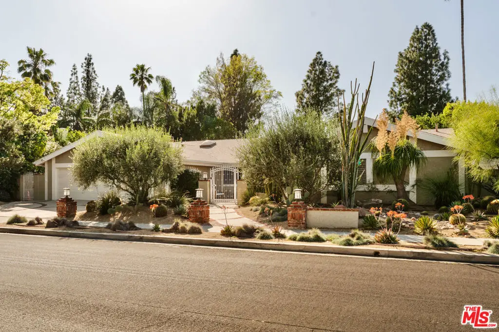 9747 Babbitt Avenue, Northridge, CA 91325 - #1