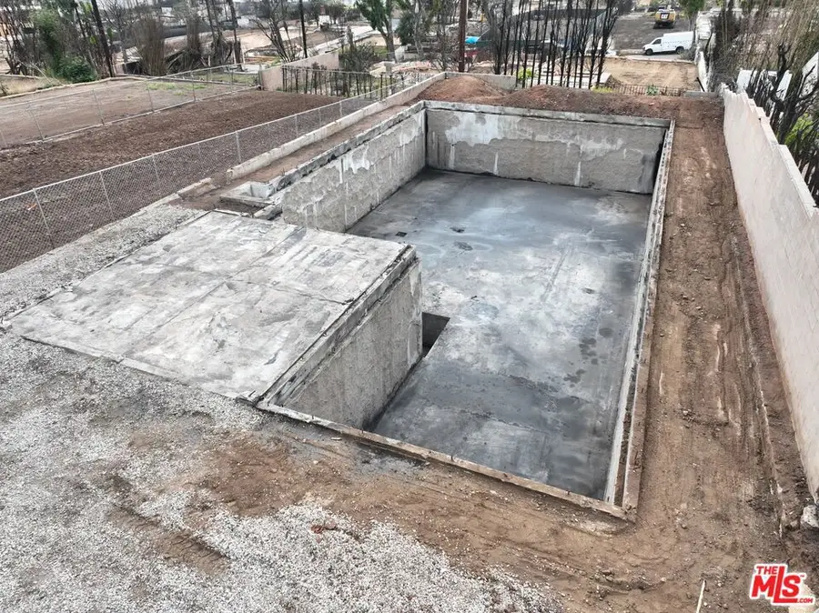 1171 Fiske Street, Pacific Palisades, CA 90272 - #2