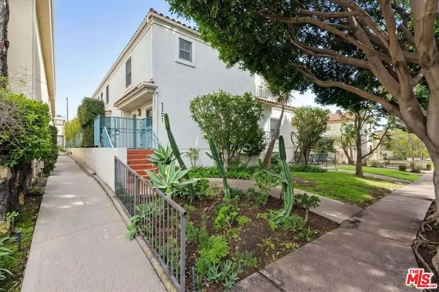 1121 Princeton Street #5, Santa Monica, CA 90403 - #2