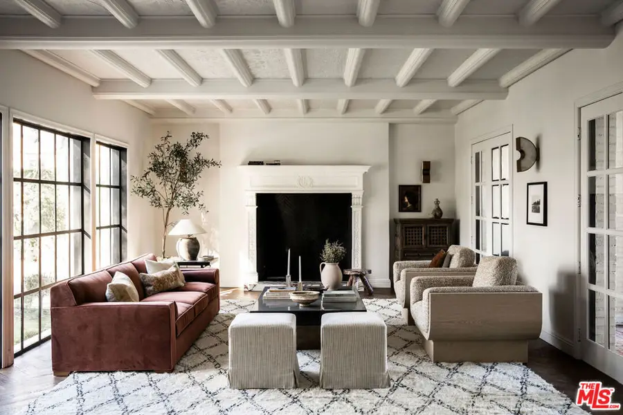 900 S Longwood Avenue, Los Angeles, CA 90019 - #2