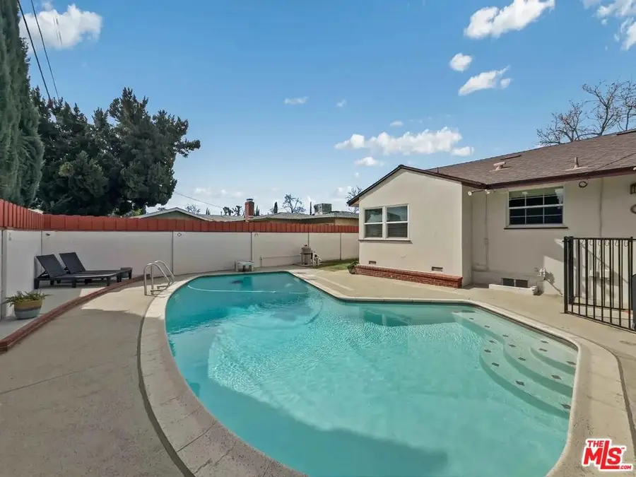 10014 Montgomery Avenue, North Hills, CA 91343 - #2