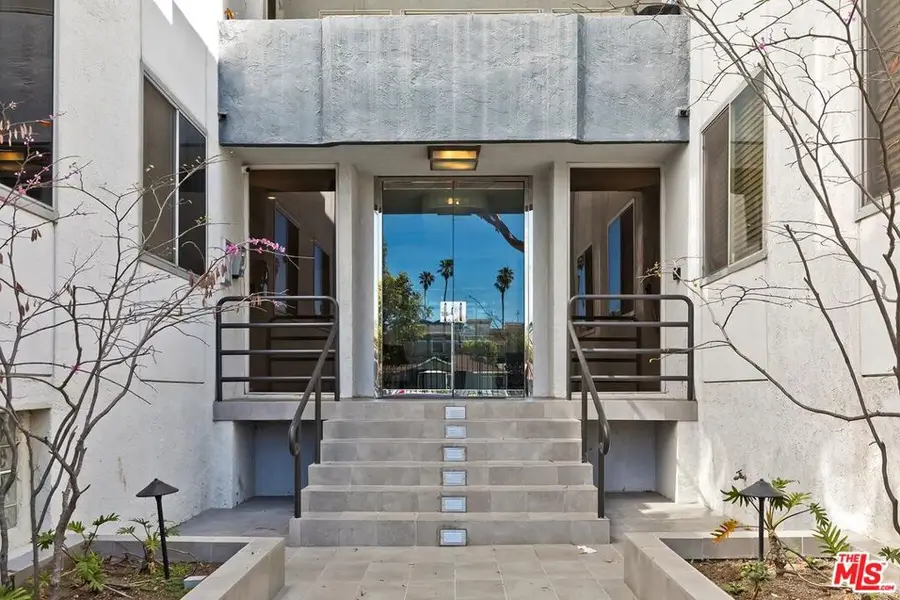901 10th Street #303, Santa Monica, CA 90403 - #2