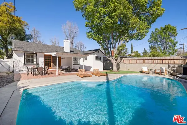 15016 Archwood Street, Van Nuys, CA 91405