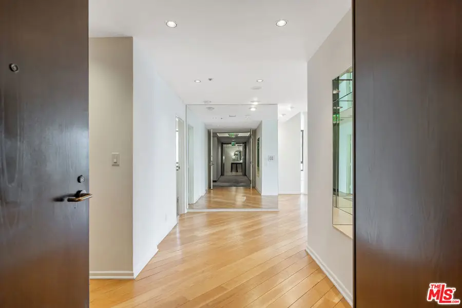 10430 Wilshire Boulevard #202, Los Angeles, CA 90024 - #3