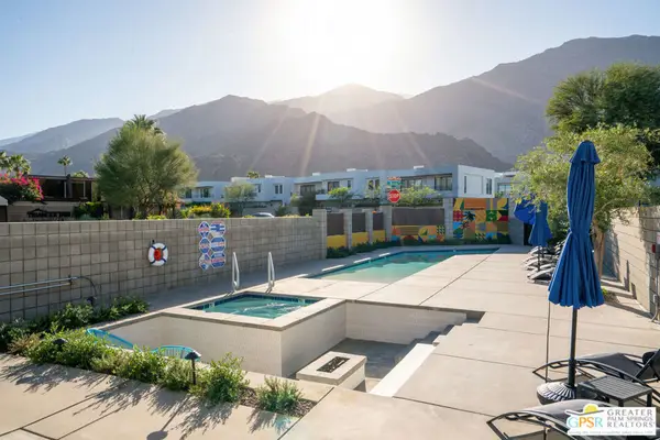 588 E San Lorenzo Road #204, Palm Springs, CA 92264