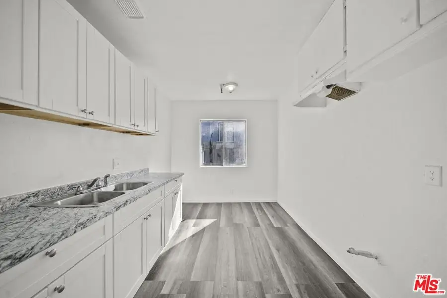 636 E 88th Place, Los Angeles, CA 90002 - #3