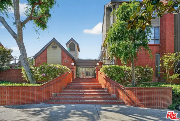 835 S Lucerne Boulevard #105, Los Angeles, CA 90005