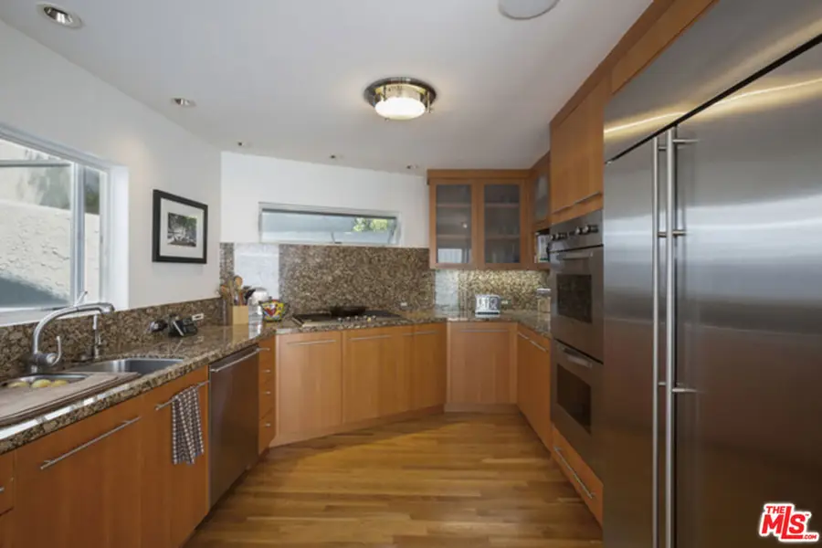 8781 Lookout Mountain Avenue, Los Angeles, CA 90046 - #3