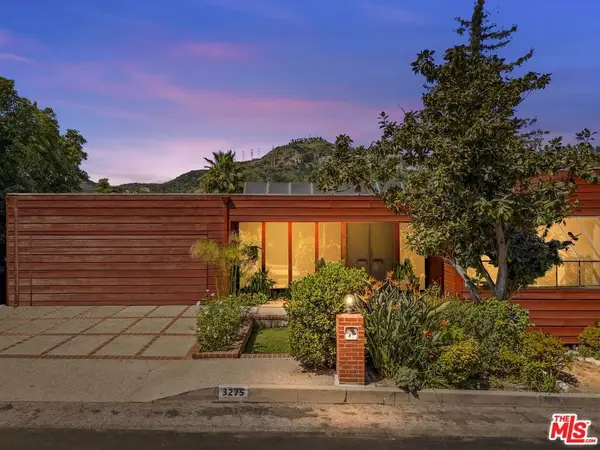 3275 Buckingham Road, Glendale, CA 91206