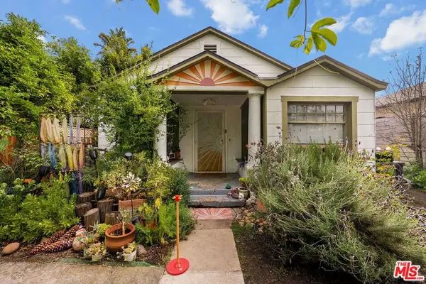 2206 Walnut Avenue, Venice, CA 90291