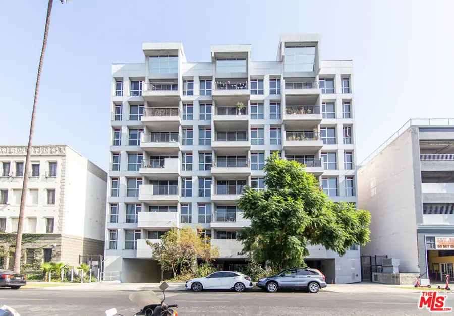 540 S Kenmore Avenue #303, Los Angeles, CA 90020 - #2