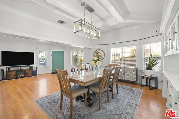 1558 N Kenmore Avenue, Los Angeles, CA 90027