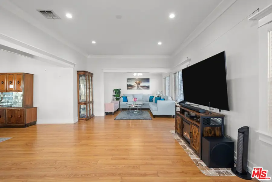 1558 N Kenmore Avenue, Los Angeles, CA 90027 - #3