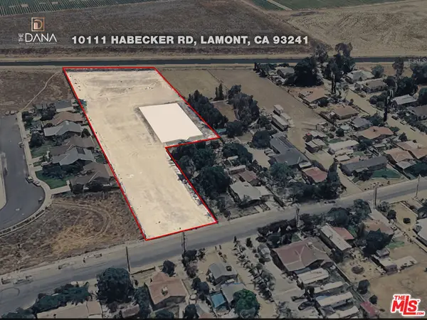 10111 Habecker Road, Lamont, CA 93241