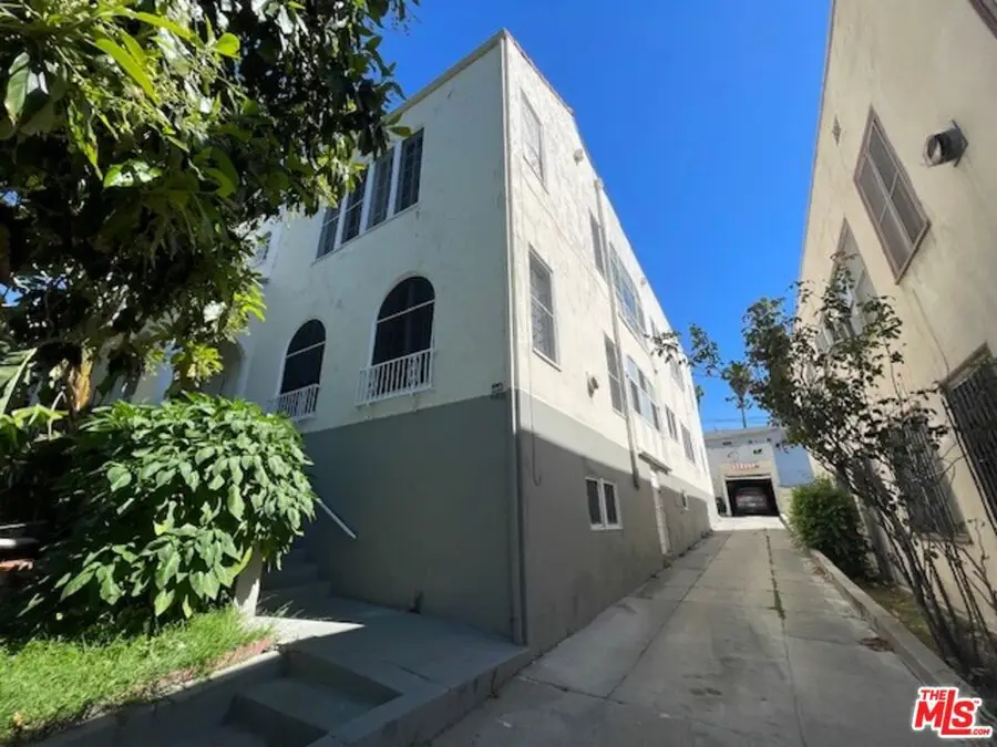 140 N Kenmore Avenue, Los Angeles, CA 90004 - #3