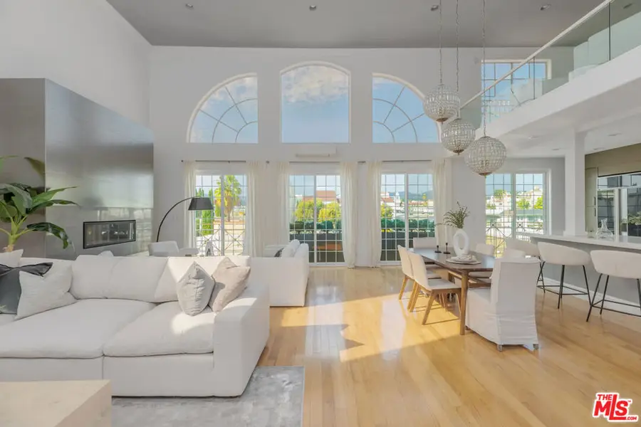 11723 Goshen Avenue #302, Los Angeles, CA 90049 - #3