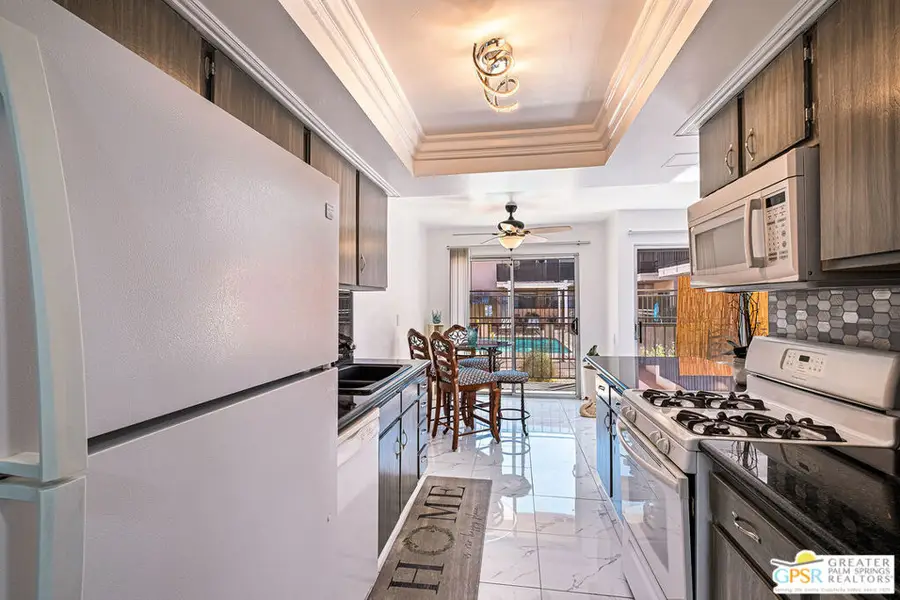 400 N Sunrise Way #106, Palm Springs, CA 92262 - #2
