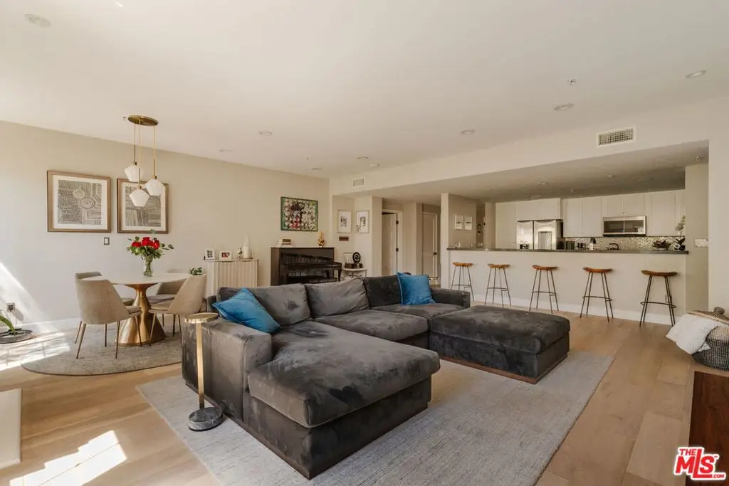 10648 Woodbridge Street #106, Toluca Lake, CA 91602 - #1