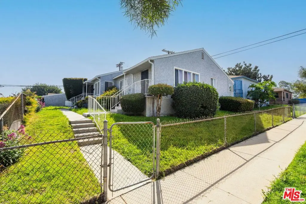 9506 S Manhattan Place, Los Angeles, CA 90047 - #1