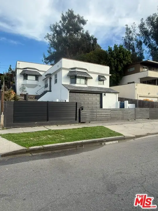 1274 West Boulevard, Los Angeles, CA 90019