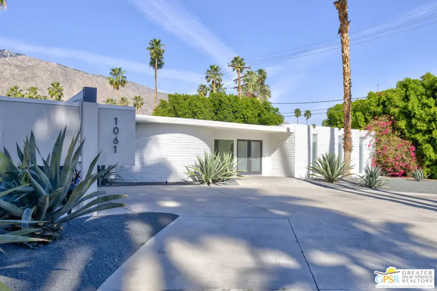1061 S Sagebrush Road, Palm Springs, CA 92264 - #2