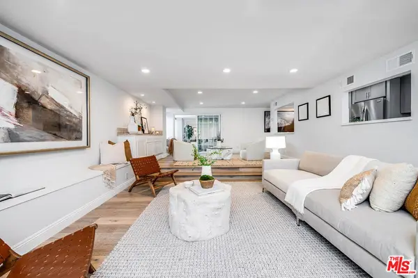 441 N Oakhurst Drive #203, Beverly Hills, CA 90210