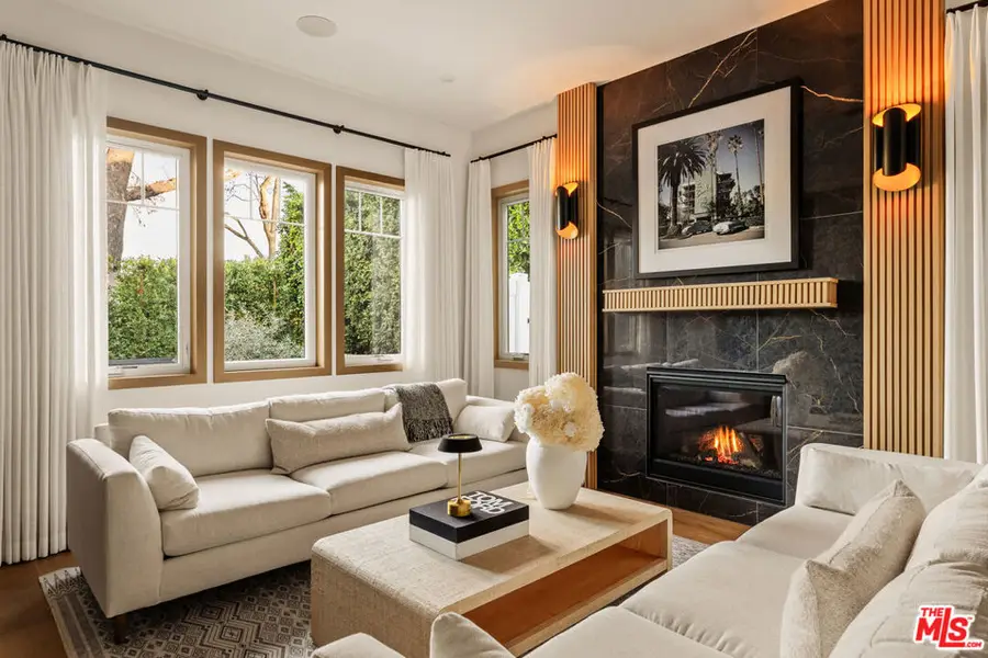 4163 Sunnyslope Avenue, Sherman Oaks, CA 91423 - #3