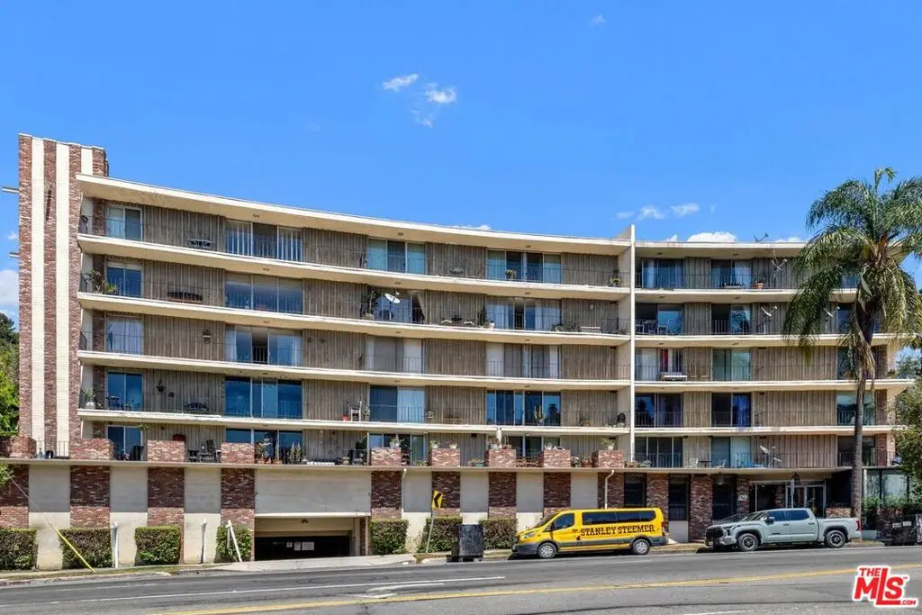 2260 N Cahuenga Boulevard #502, Los Angeles, CA 90068 - #1