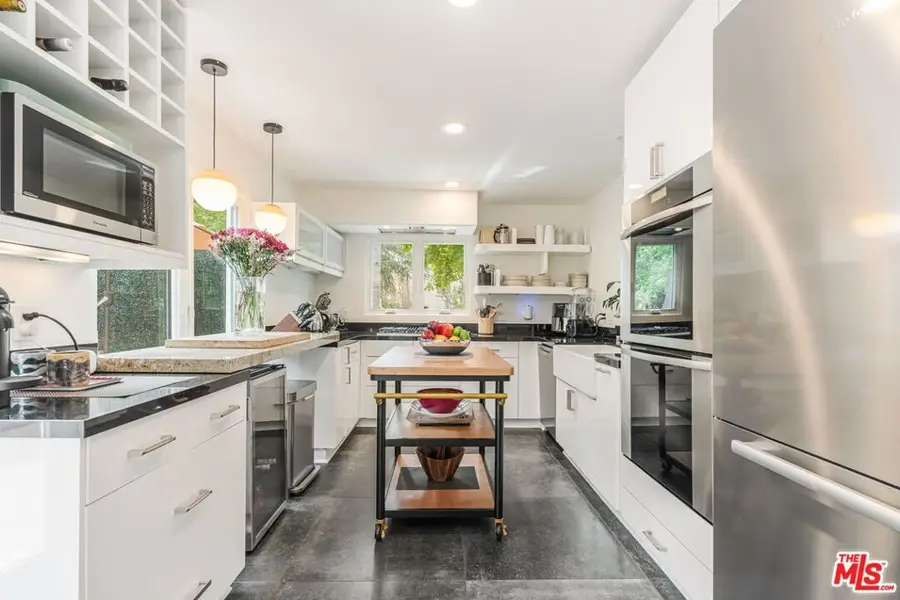 833 17th Street #4, Santa Monica, CA 90403 - #2