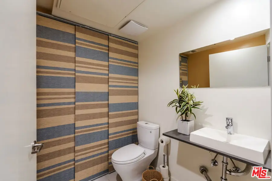 5016 Bakman Avenue #401, North Hollywood, CA 91601 - #3