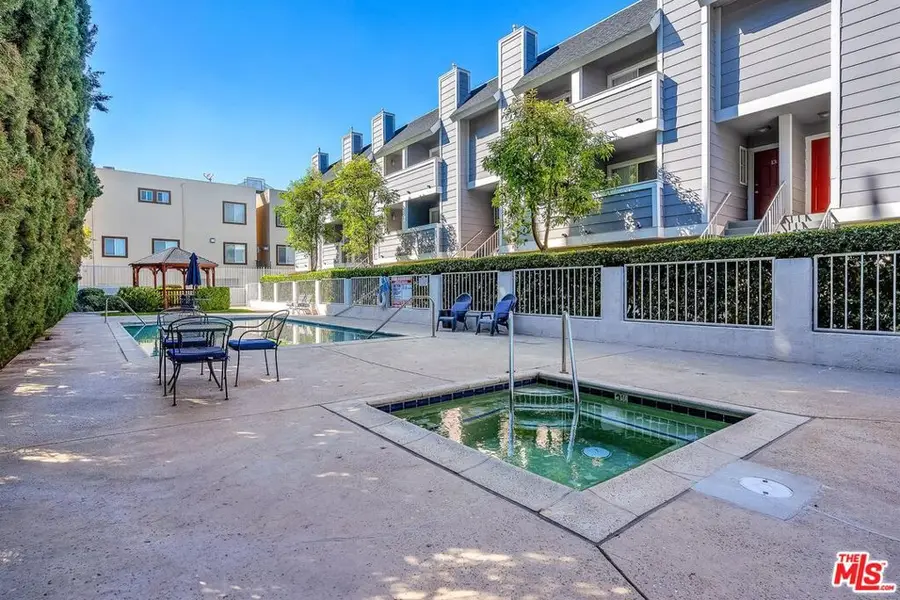 13340 Burbank Boulevard #2, Sherman Oaks, CA 91401 - #3