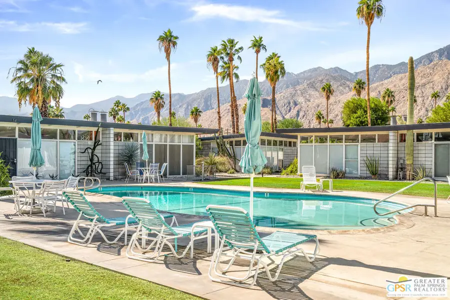 2244 E Tahquitz Canyon Way #8, Palm Springs, CA 92262 - #2