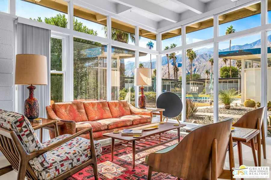 2244 E Tahquitz Canyon Way #8, Palm Springs, CA 92262 - #3