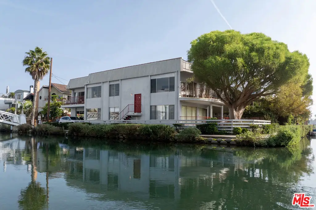 2300 Grand Canal, Venice, CA 90291 - #1