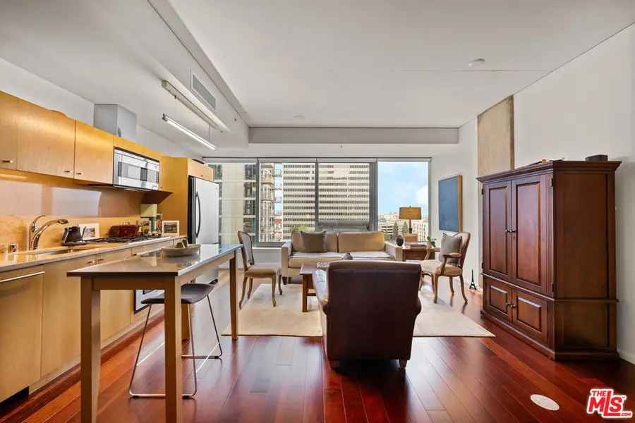 1155 S Grand Avenue #1111, Los Angeles, CA 90015 - #2