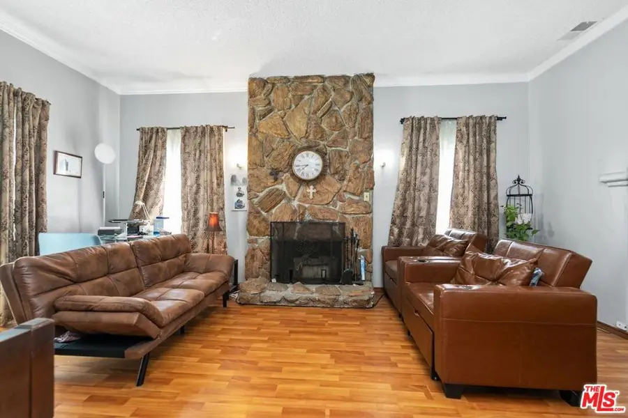 207 W 85th Street, Los Angeles, CA 90003 - #3