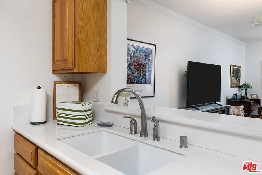 501 Palisades Drive #105, Pacific Palisades, CA 90272 - #3