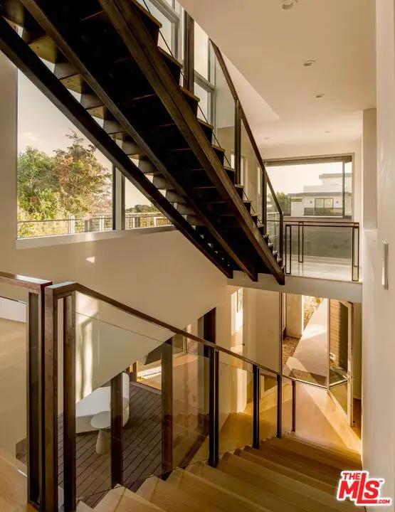 3218 Maplewood Avenue, Los Angeles, CA 90066 - #2