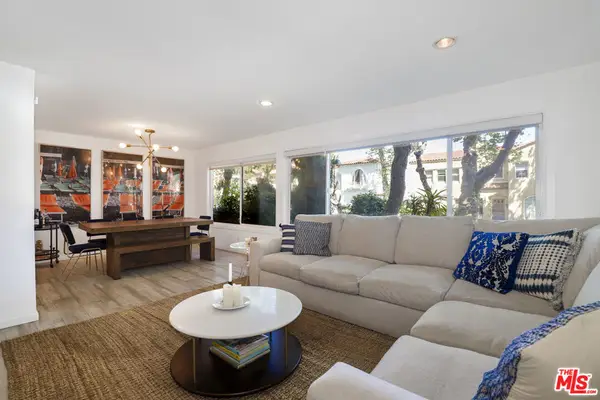 165 N Swall Drive #101, Beverly Hills, CA 90211