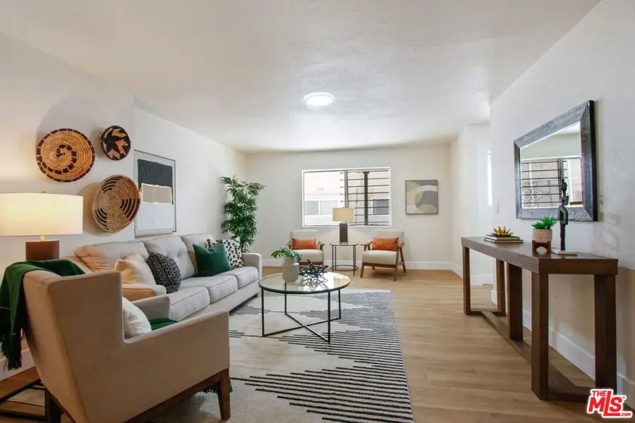 6339 10th Avenue, Los Angeles, CA 90043 - #3