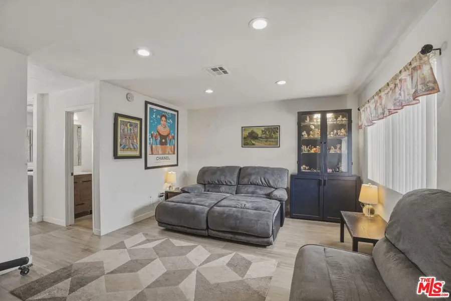 907 N Inglewood Avenue #1, Inglewood, CA 90302 - #3