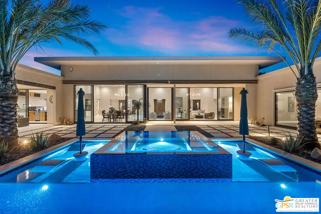 1045 Bella Vista, Palm Springs, CA 92264 - #1