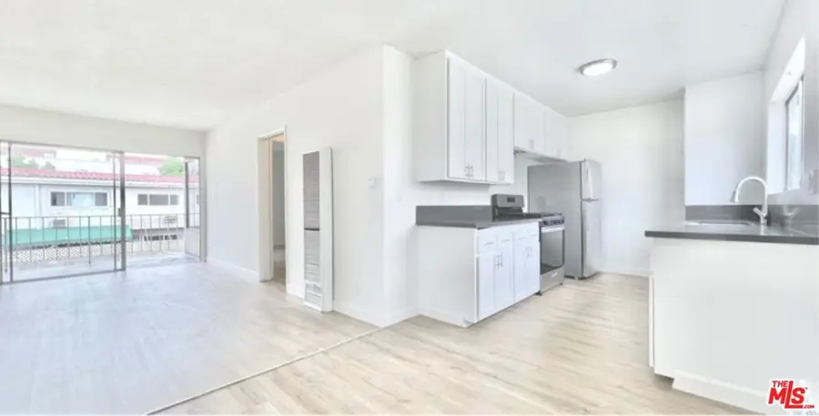 6537 Woodley Avenue, Van Nuys, CA 91406 - #2