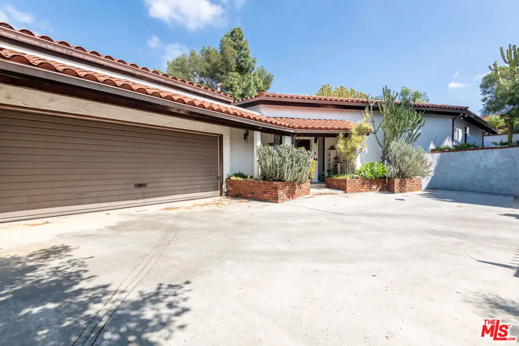 1458 Sutherland Street, Los Angeles, CA 90026 - #1