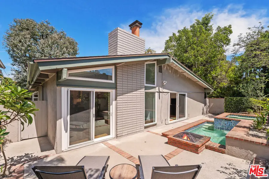 12722 Sarah Street, Studio City, CA 91604 - #2