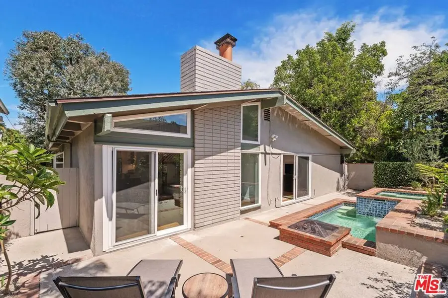 12722 Sarah Street, Studio City, CA 91604 - #3