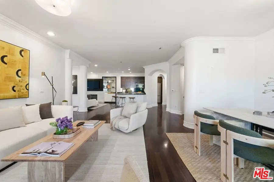 850 N Croft Avenue #202, West Hollywood, CA 90069 - #2